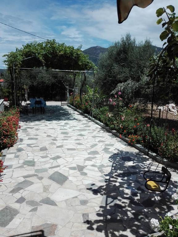 Toulatos Pantelis Apartment Poulata Exterior photo